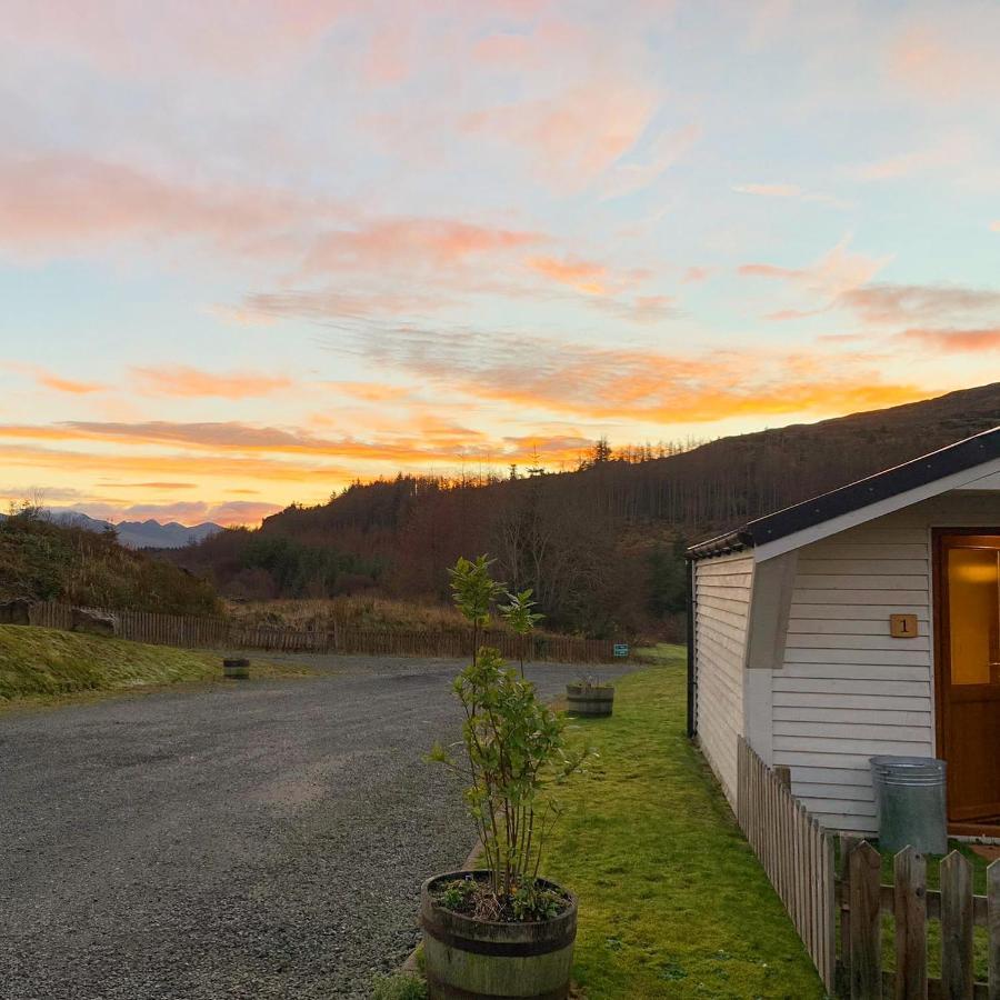 Isle Of Skye Camping Pods Екстериор снимка