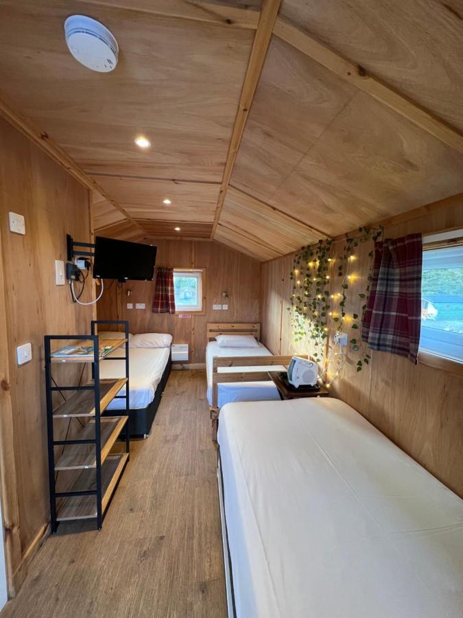 Isle Of Skye Camping Pods Екстериор снимка